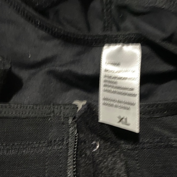 SKIMS Black Shapewear Bodysuit - Picture 4 of 4